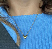 Load image into Gallery viewer, Essential Necklace
