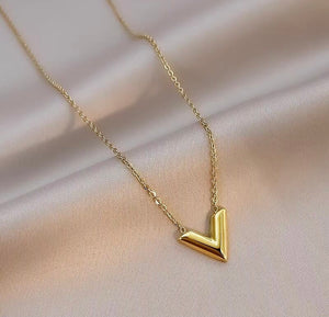 Essential Necklace