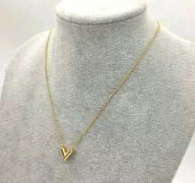 Load image into Gallery viewer, Essential Necklace
