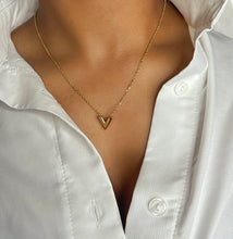 Load image into Gallery viewer, Essential Necklace
